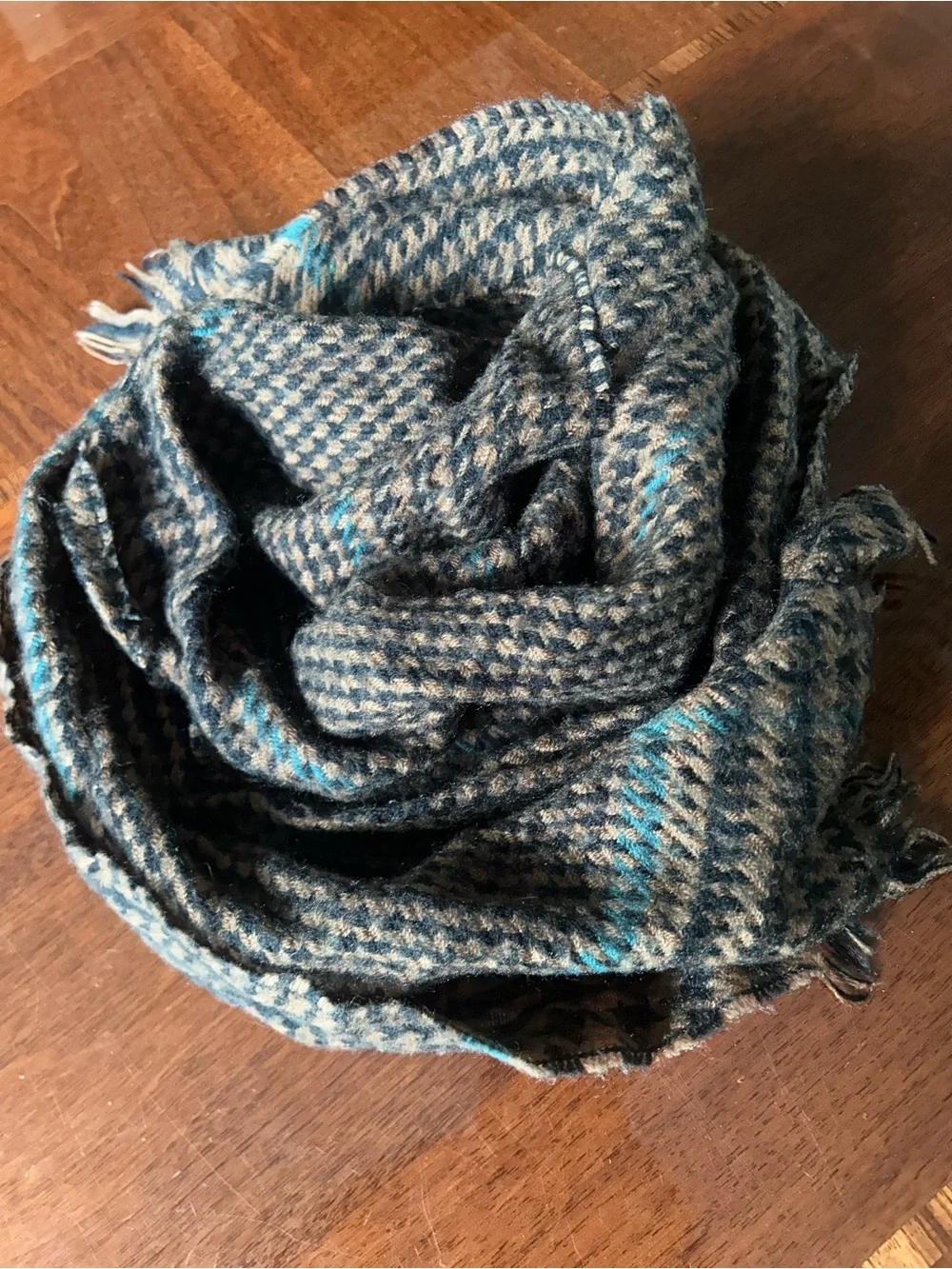 Blue and Black Houndstooth Wool-Blend Scarf 9“ x 45“